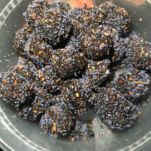Load image into Gallery viewer, SUPER SOUR GRAPE CHAMOY JUICERS aka Gush-em
